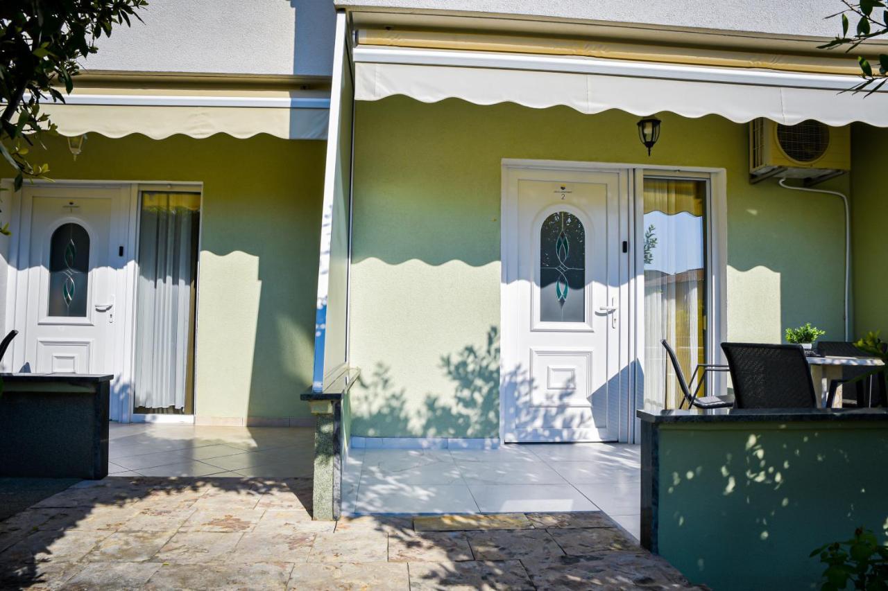 Locus Apartments Petrčane Exterior foto
