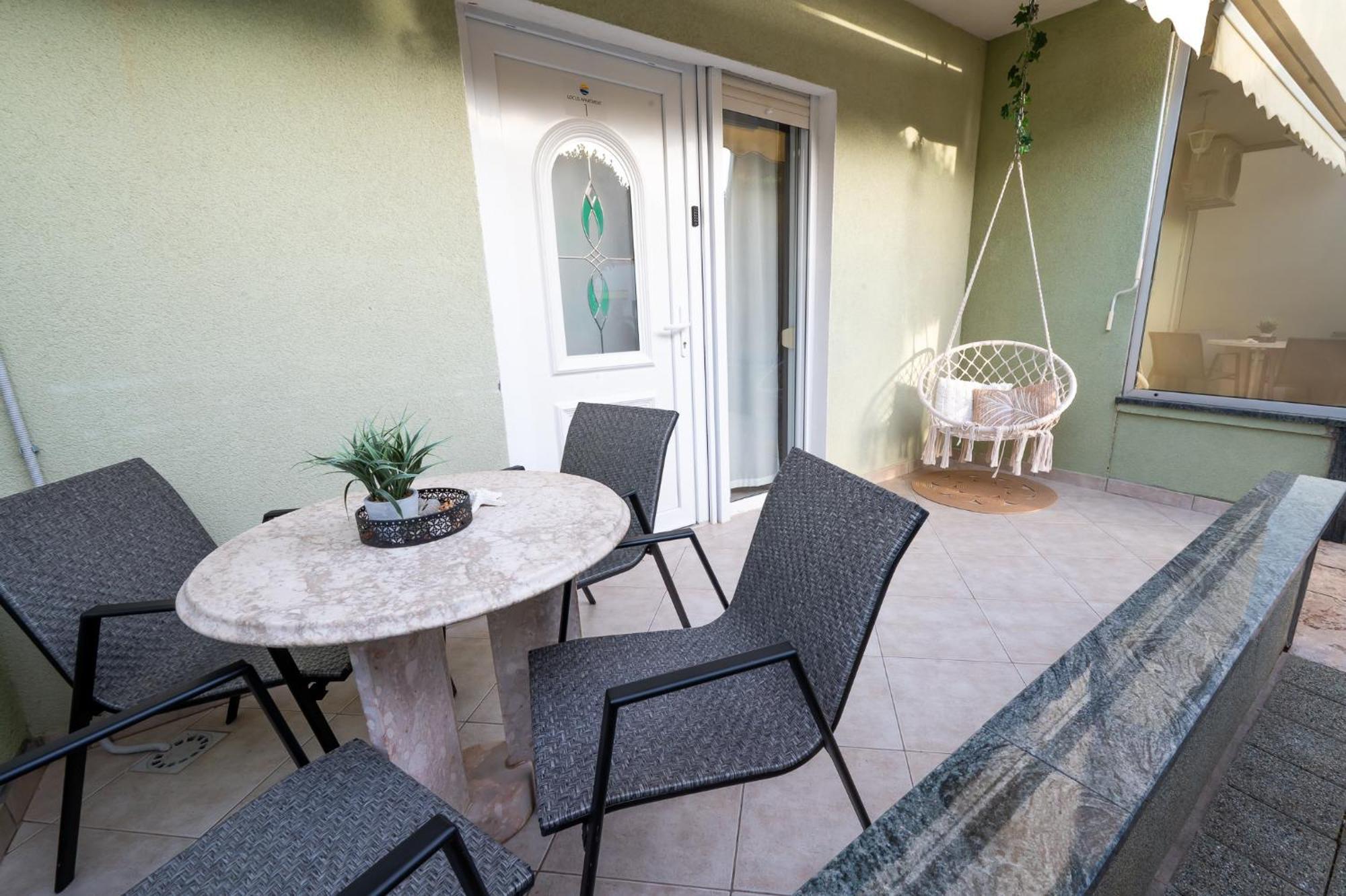 Locus Apartments Petrčane Exterior foto